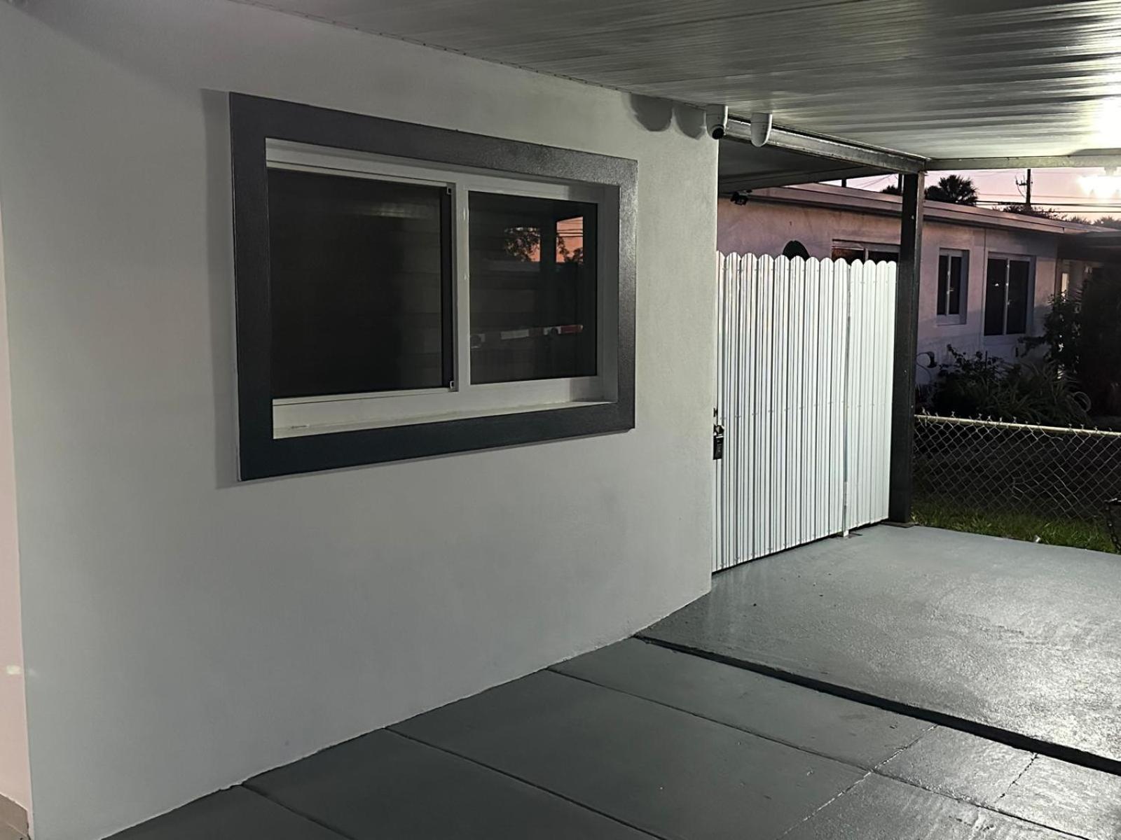Adrien Guest Studio Miami Gardens Exterior foto